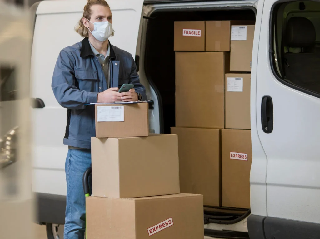 Camión de transporte de mercancías en carretera